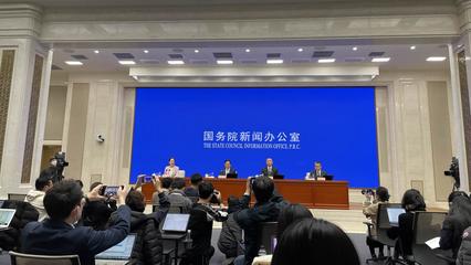 強化基礎性支撐，以智能裝備創新與AI基礎軟件共筑數字中國新基石